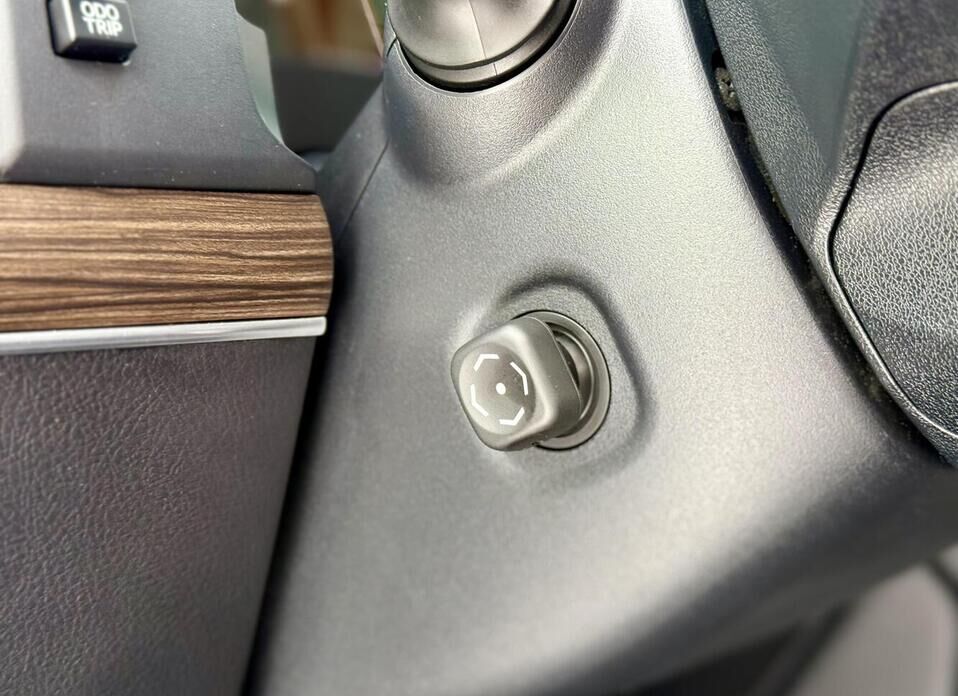 Toyota Land Cruiser Prado, 150 Series Рестайлинг 2 2.8d AT (204 л.с.) 4WD