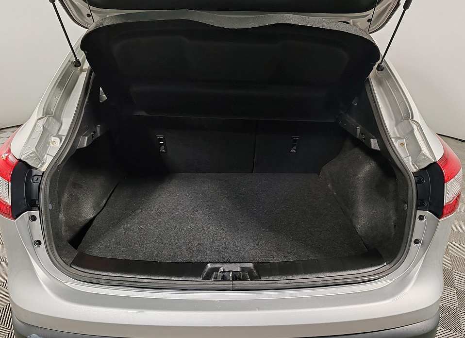 Nissan Qashqai, II Рестайлинг 2.0 CVT (144 л.с.)