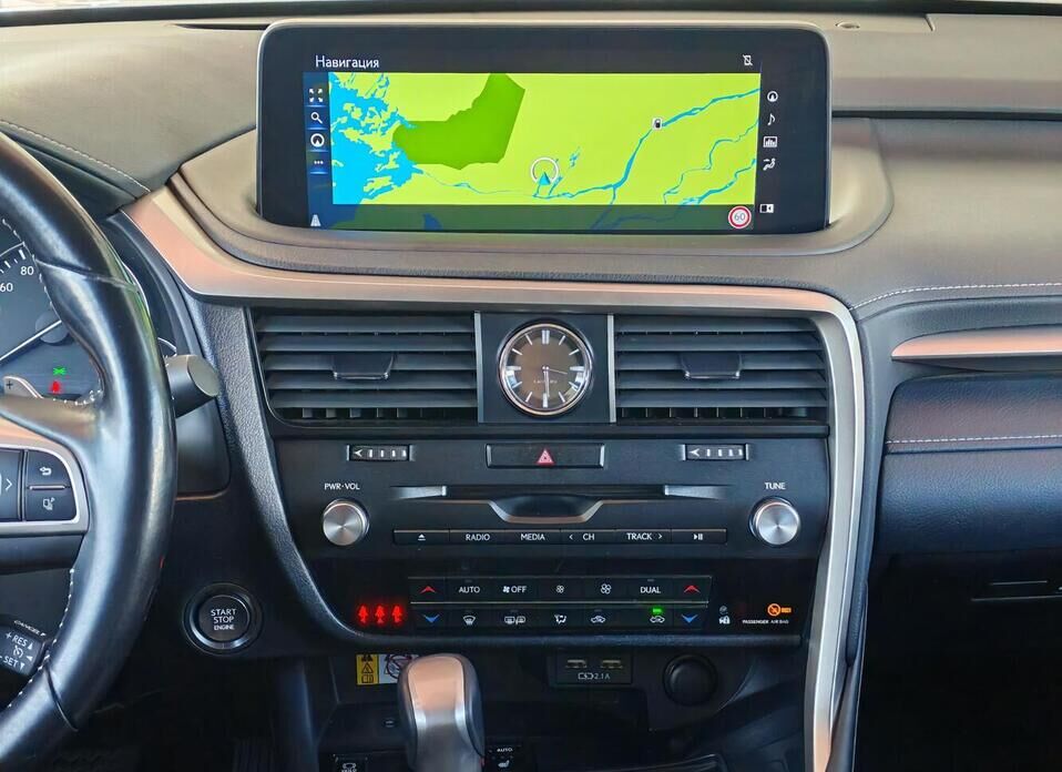 Lexus RX, IV Рестайлинг 300 2.0 AT (238 л.с.) 4WD