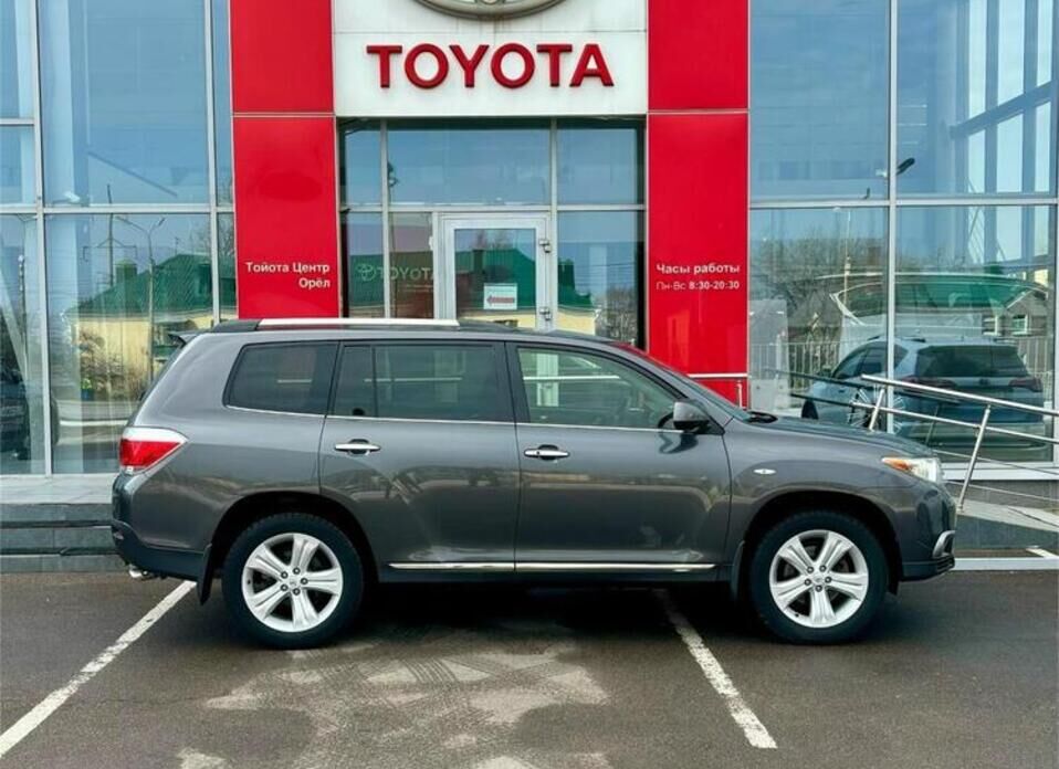 Toyota Highlander, II (XU40) Рестайлинг 3.5 AT (273 л.с.) 4WD