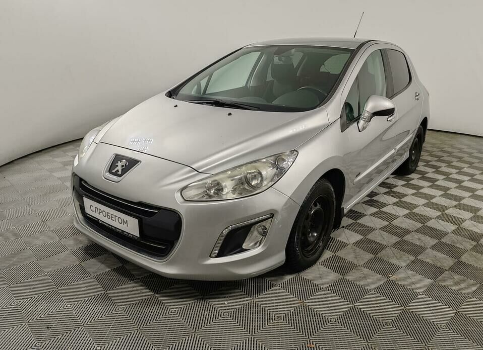 Peugeot 308 1.6 AT (120 л.с.)