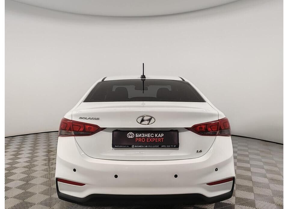 Hyundai Solaris, II 1.6 AT (123 л.с.)