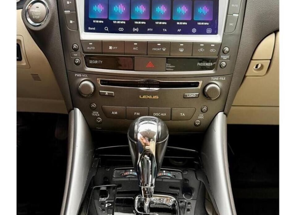 Lexus IS, II Рестайлинг 250 2.5 AT (208 л.с.)