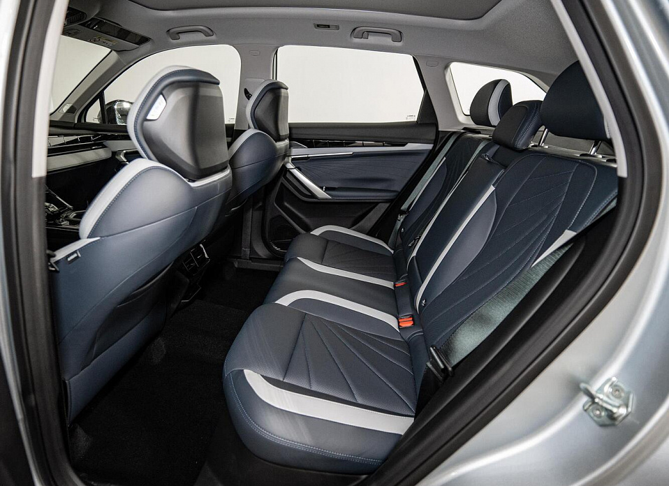 Geely Atlas, II 2.0 AT (200 л.с.) 4WD