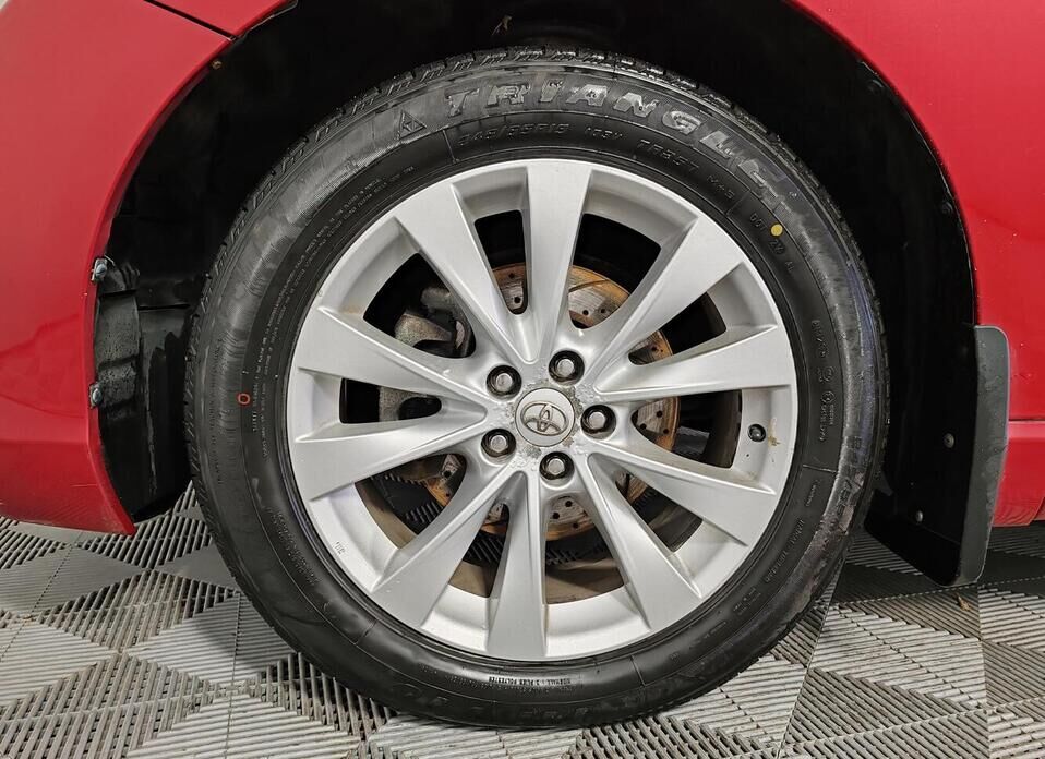Toyota Venza 2.7 AT (185 л.с.) 4WD