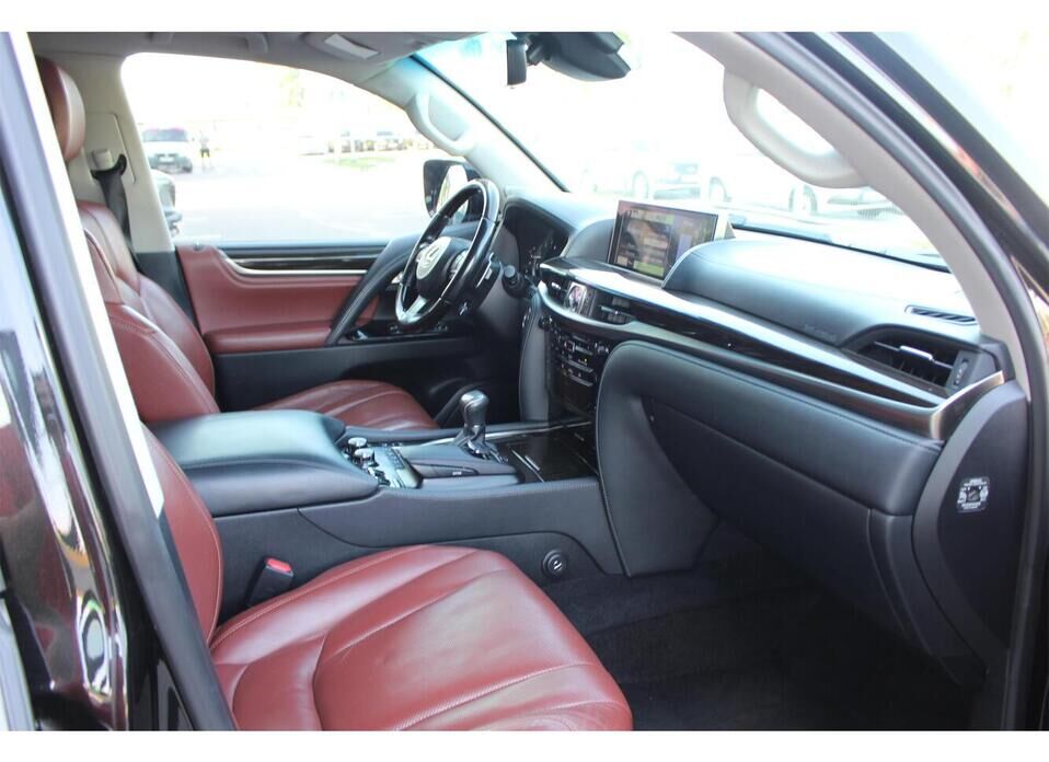 Lexus LX 450d 4.5d AT (272 л.с.) 4WD