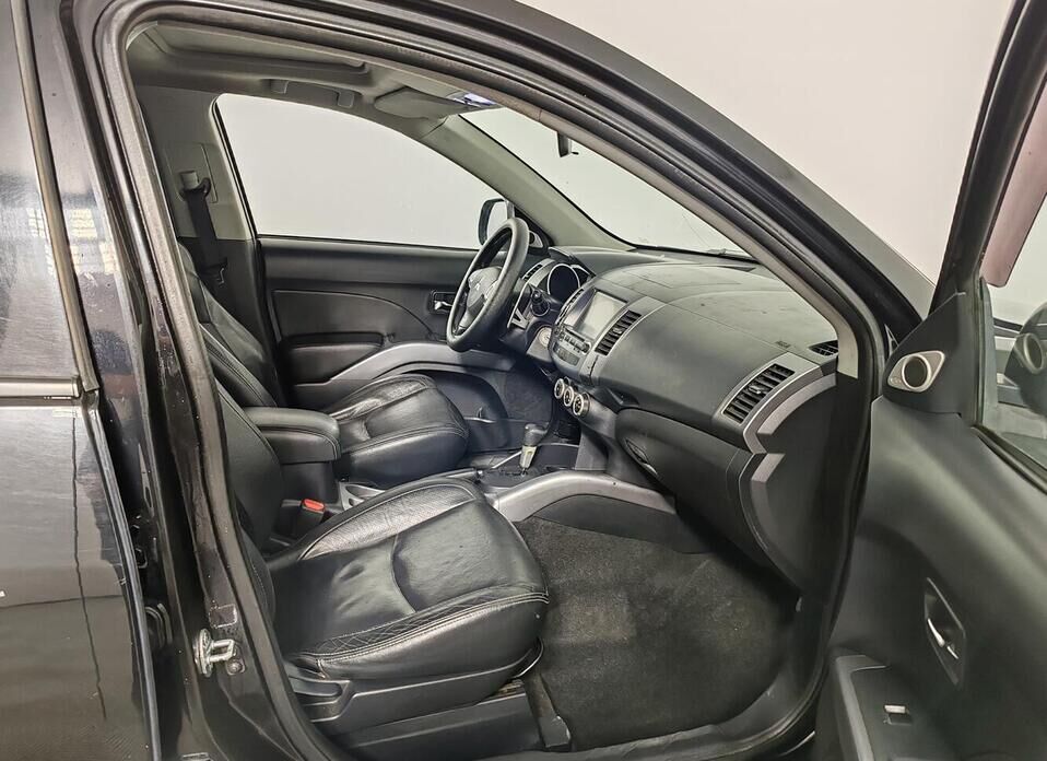 Mitsubishi Outlander, II 2.4 CVT (170 л.с.) 4WD