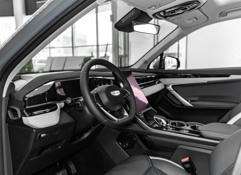 Geely Atlas, II 2.0 AT (200 л.с.) 4WD