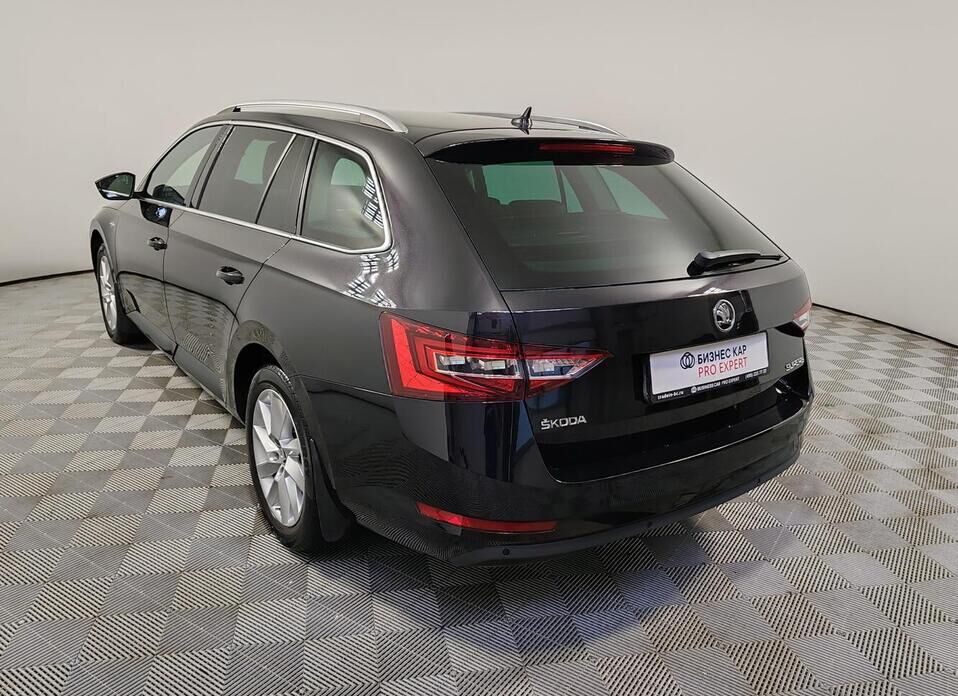 Skoda Superb 2.0 AMT (220 л.с.)