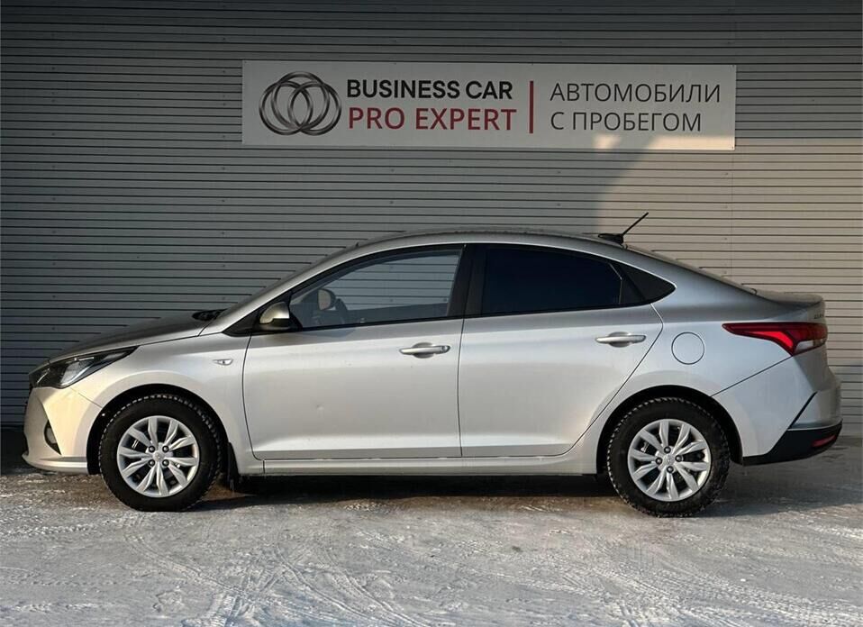 Hyundai Solaris, II Рестайлинг 1.6 MT (123 л.с.)