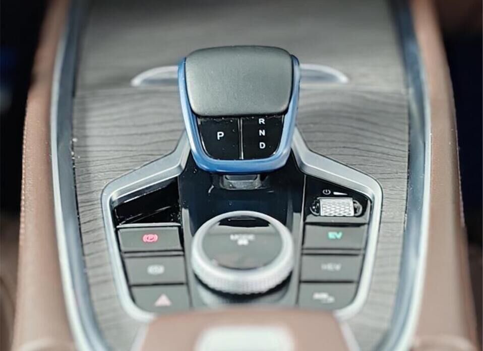 Chery Tiggo 8 Pro Plug-in Hybrid 1.5hyb AT (235 л.с.)