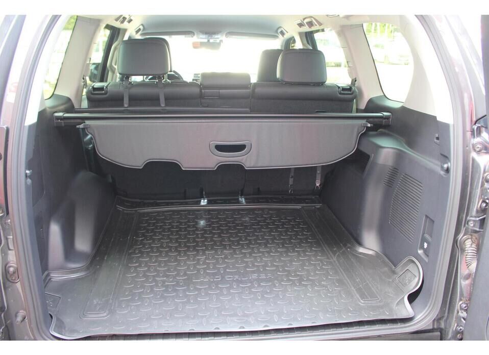 Toyota Land Cruiser Prado 2.8d AT (200 л.с.) 4WD