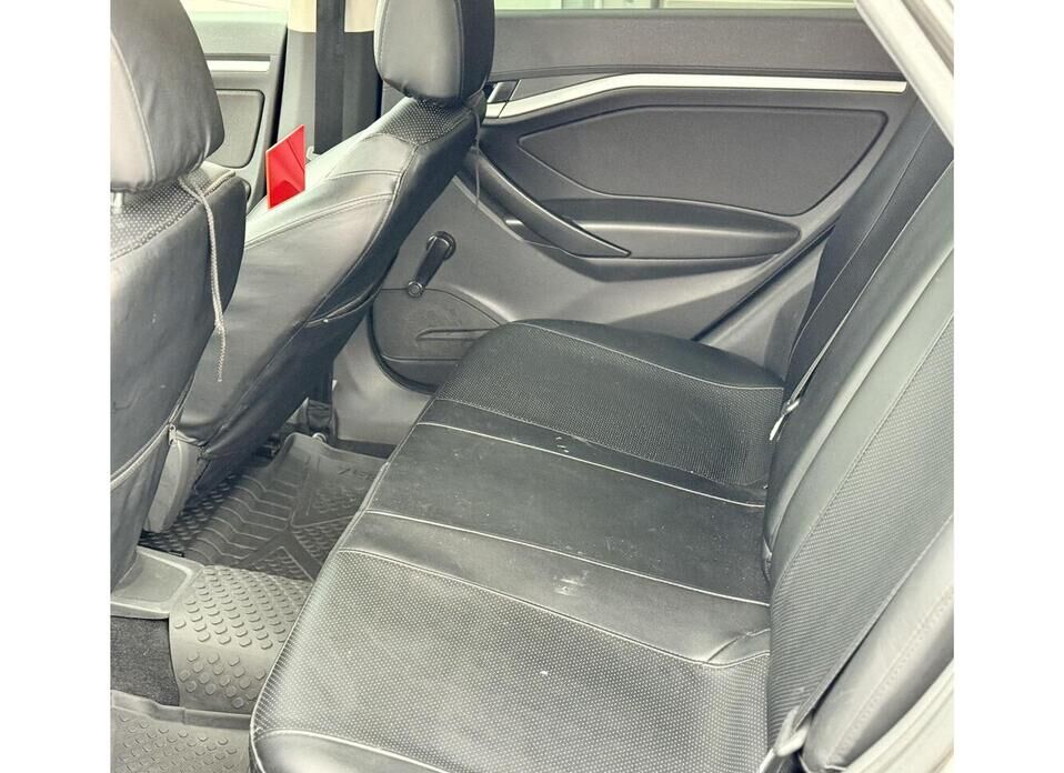 LADA (ВАЗ) Vesta, I 1.6 MT (106 л.с.)