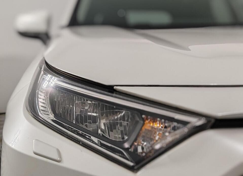 Toyota RAV4, V (XA50) 2.0 CVT (149 л.с.)