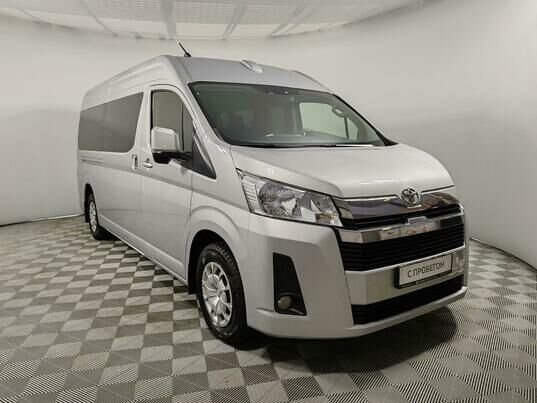 Toyota HiAce, 2020 г., 80 095 км