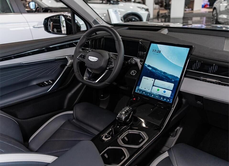 Geely Atlas, II 2.0 AT (200 л.с.) 4WD