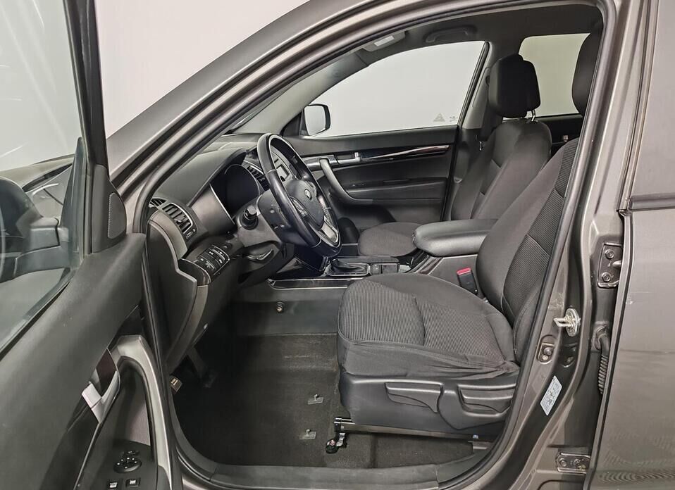 Kia Sorento 2.4 AT (175 л.с.) 4WD