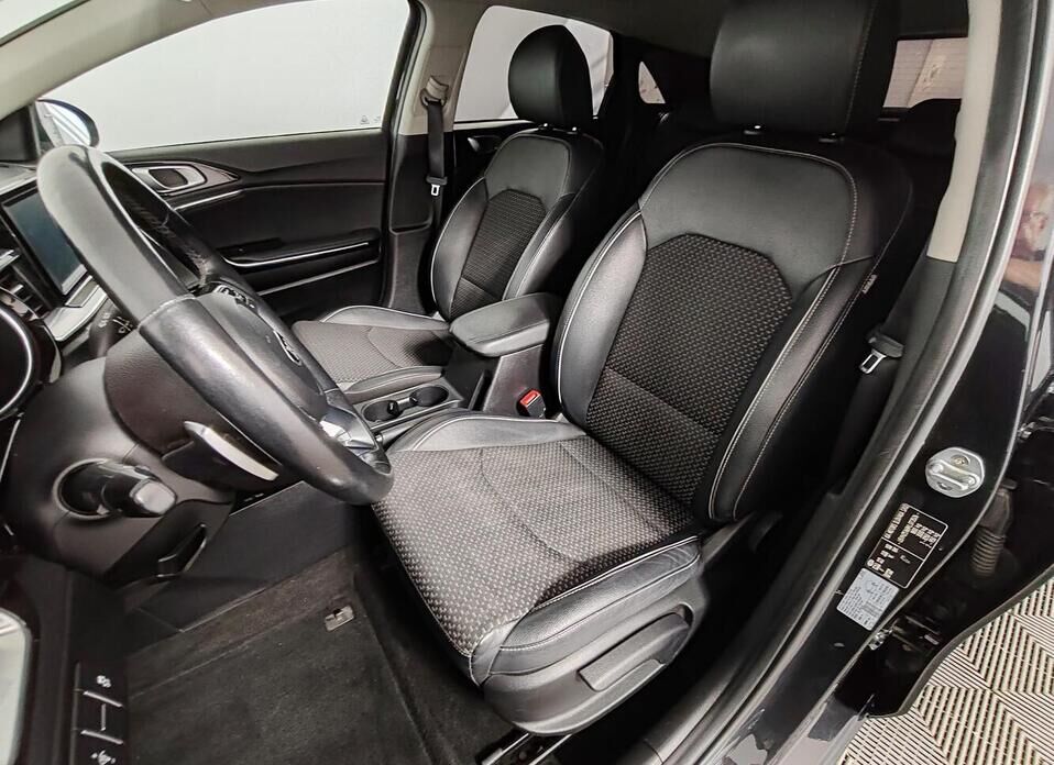 Kia Ceed 1.6 AT (128 л.с.)