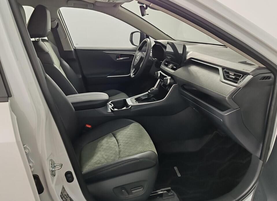 Toyota RAV4, V (XA50) 2.0 CVT (171 л.с.) 4WD