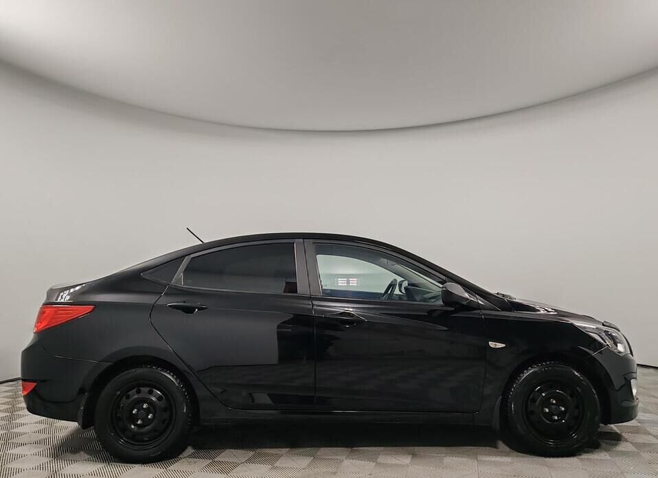 Hyundai Solaris, I Рестайлинг 1.6 AT (123 л.с.)