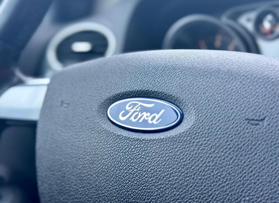 Ford Focus, II Рестайлинг 2.0 AT (145 л.с.)