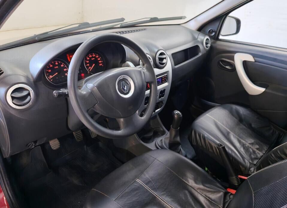 Renault Logan 1.6 MT (84 л.с.)