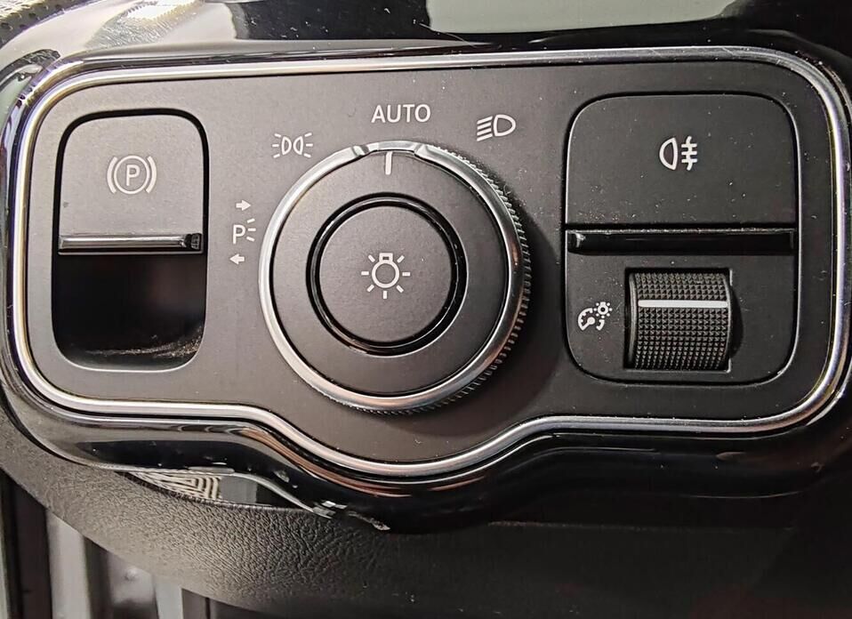 Mercedes-Benz A-Класс, IV (W177) 200 1.3 AMT (150 л.с.)