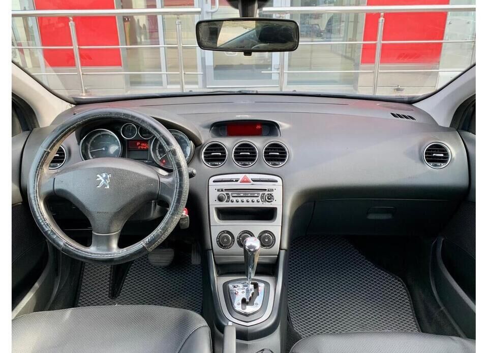 Peugeot 308 1.6 AT (120 л.с.)