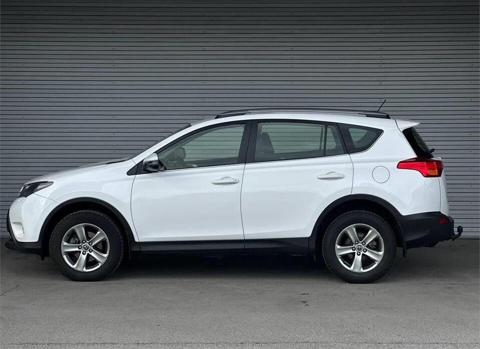 Toyota RAV4 2.2d AT (149 л.с.) 4WD