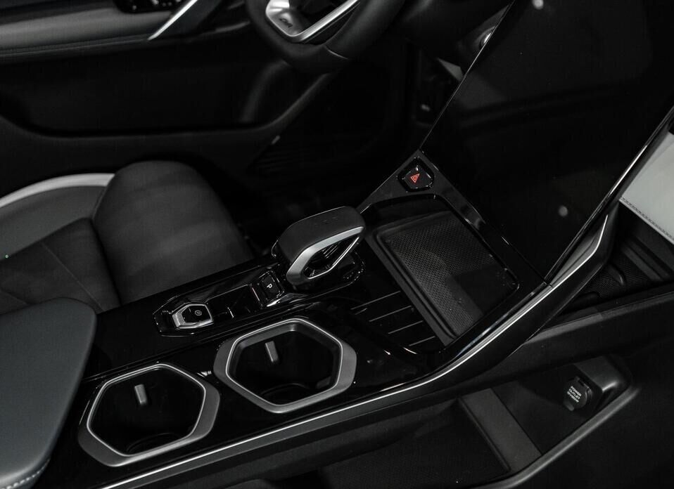 Geely Atlas, II 2.0 AT (200 л.с.) 4WD