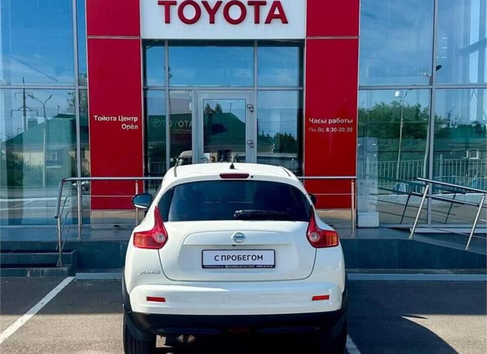 Nissan Juke 1.6 CVT (117 л.с.)