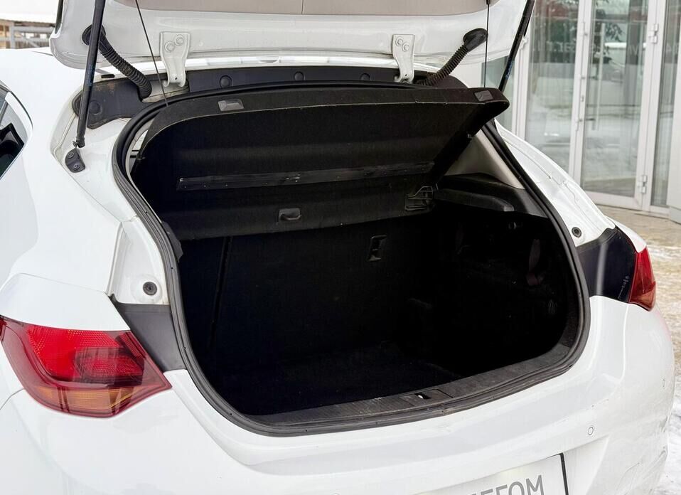 Opel Astra, J 1.4 AT (140 л.с.)