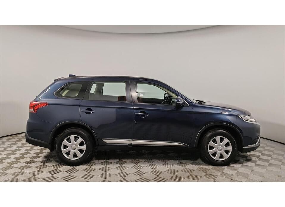 Mitsubishi Outlander, III Рестайлинг 3 2.0 CVT (146 л.с.)