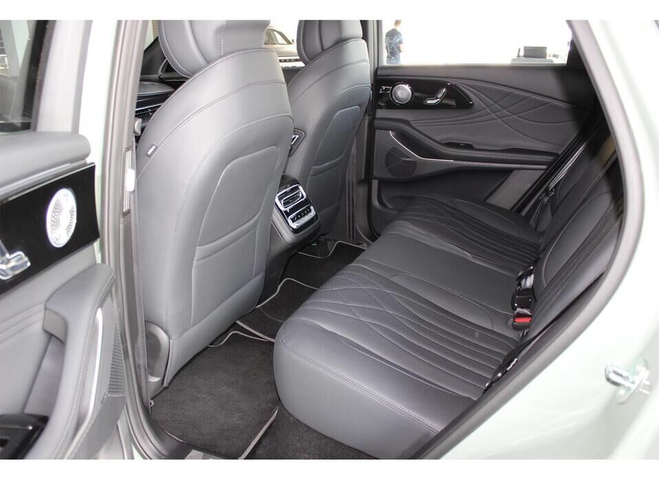 EXEED RX 2.0 AT (249 л.с.) 4WD