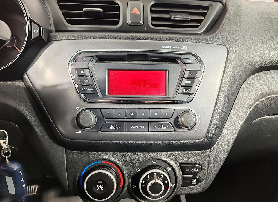 Kia Rio, III 4-speed 1.6 AT (123 л.с.)