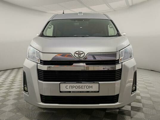 Toyota HiAce, 2020 г., 80 095 км