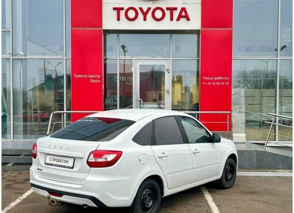 LADA (ВАЗ) Granta, I Рестайлинг 1.6 MT (90 л.с.)