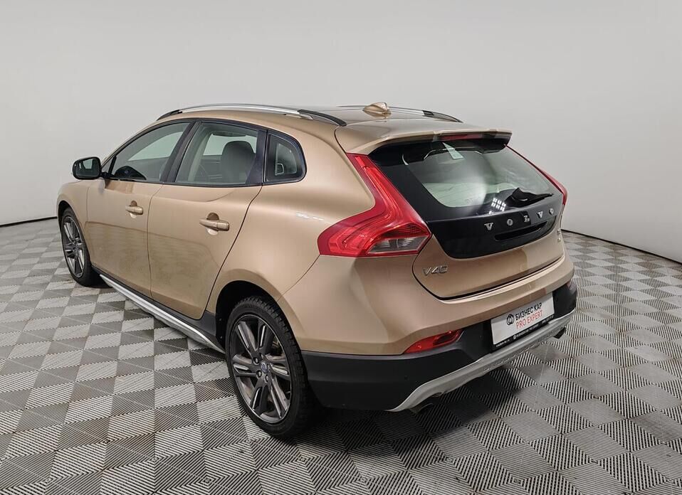 Volvo V40 Cross Country, I 2.0 AT (213 л.с.) 4WD