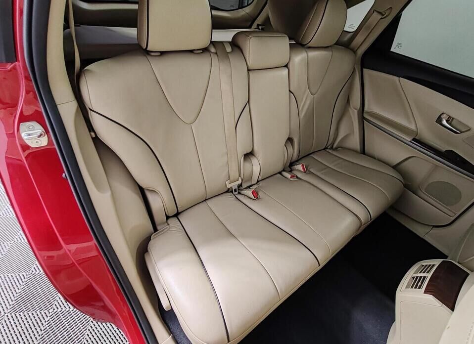 Toyota Venza 2.7 AT (185 л.с.) 4WD