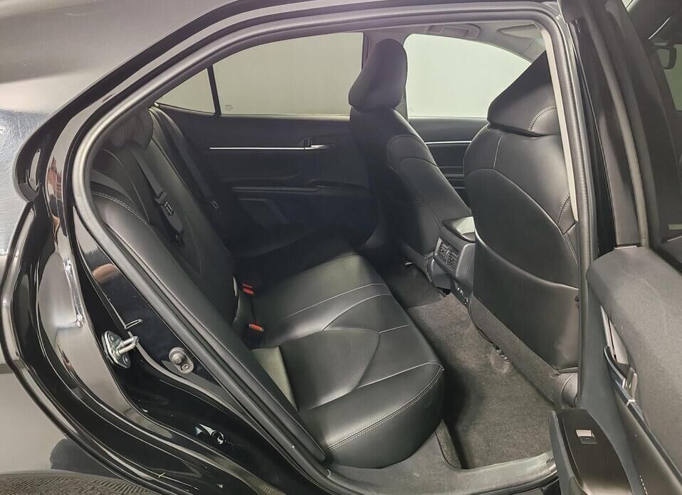 Toyota Camry, VIII (XV70) Рестайлинг 2.0 CVT (150 л.с.)