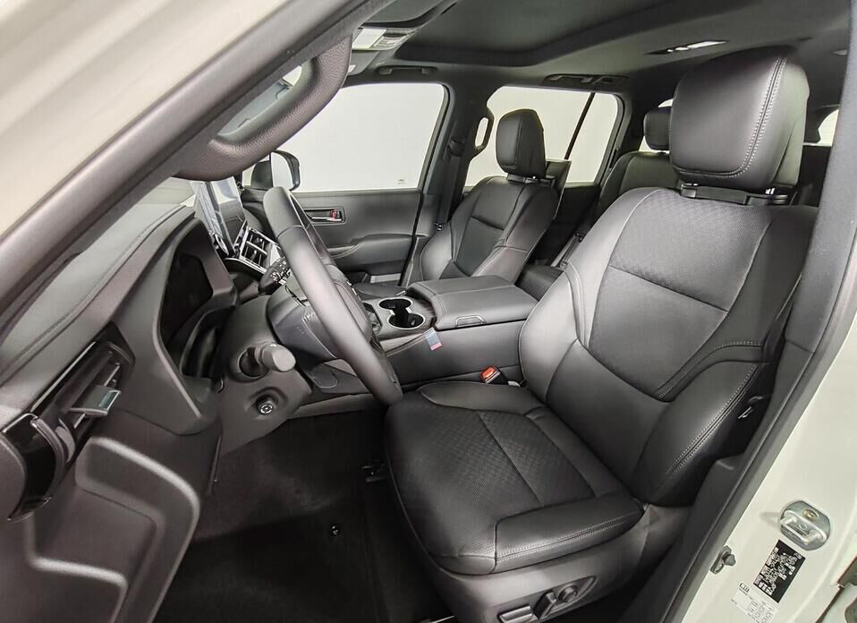 Toyota Land Cruiser, 300 Series 3.4d AT (299 л.с.) 4WD