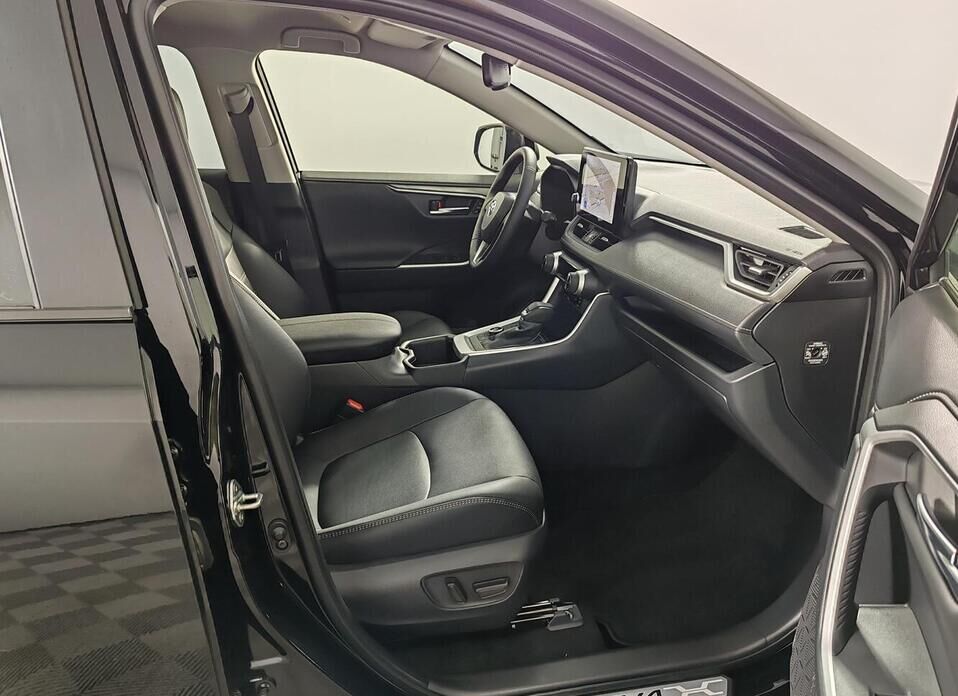 Toyota RAV4, V (XA50) 2.0 CVT (173 л.с.) 4WD