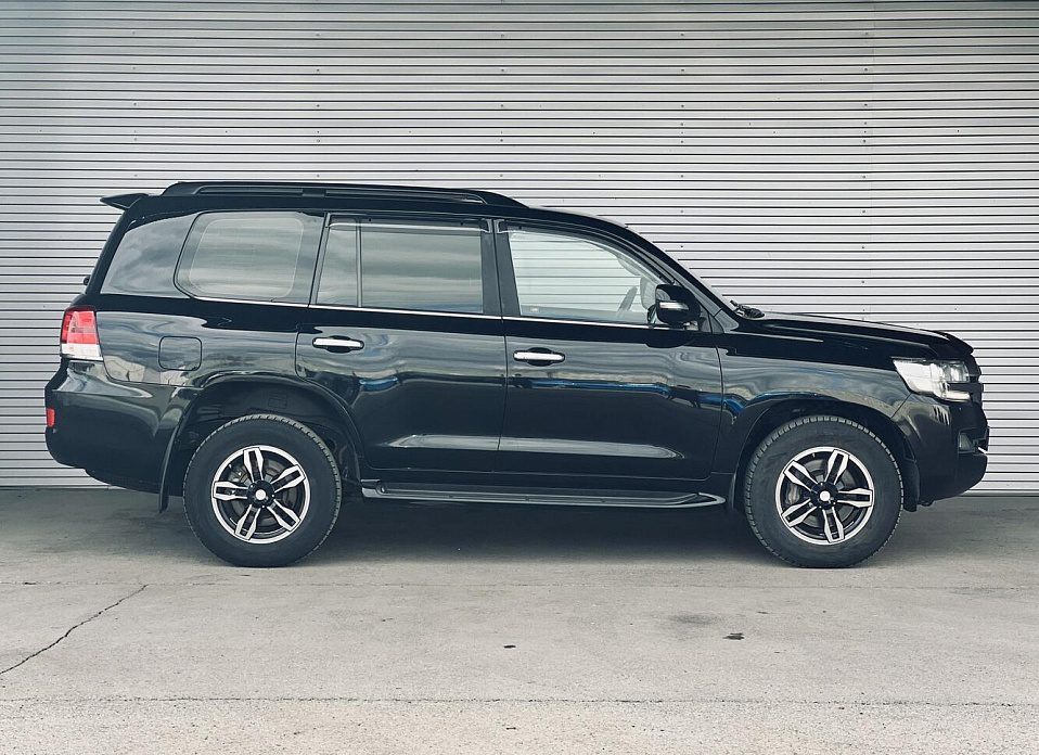 Toyota Land Cruiser, 200 Series Рестайлинг 2 4.5d AT (249 л.с.) 4WD