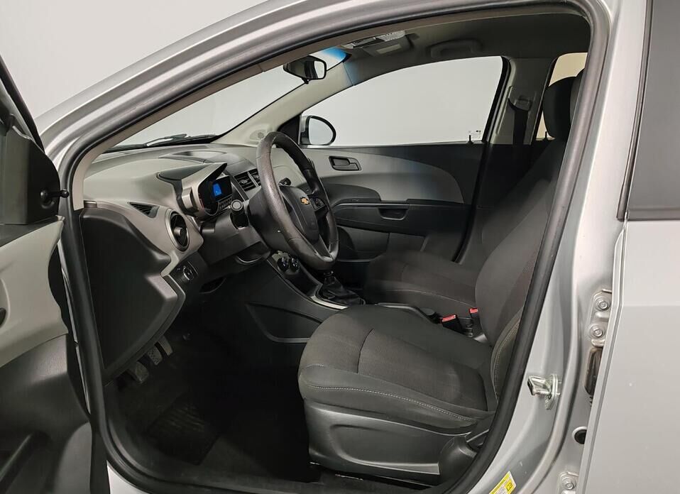 Chevrolet Aveo, II 1.6 MT (115 л.с.)