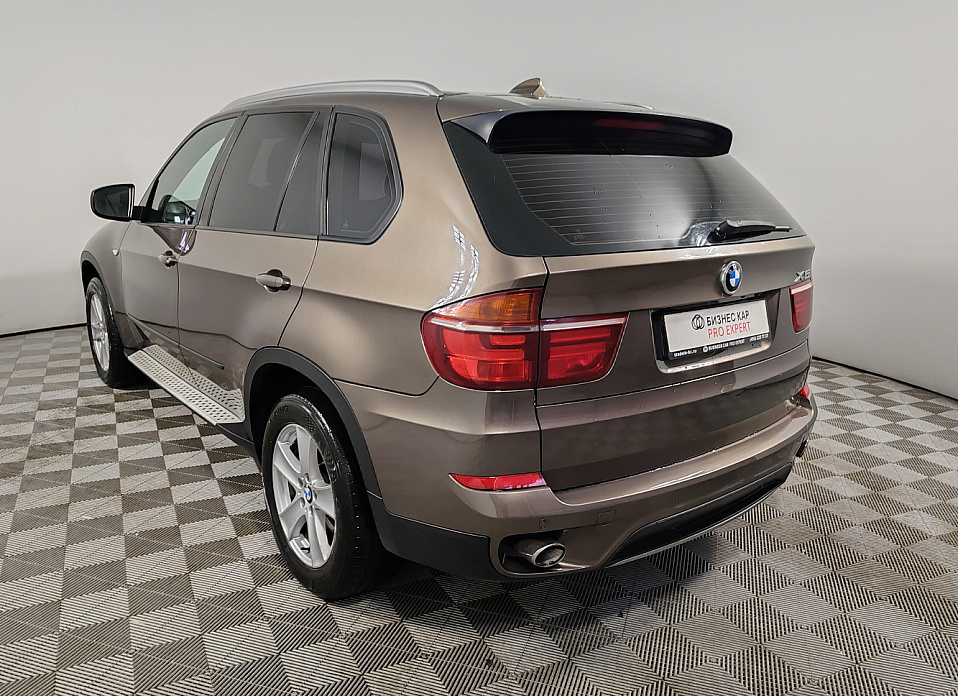 BMW X5, II (E70) Рестайлинг 30d 3.0d AT (245 л.с.) 4WD
