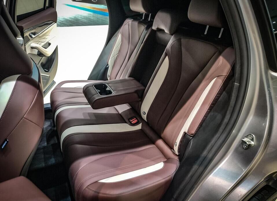 Geely Monjaro 2.0 AT (238 л.с.) 4WD