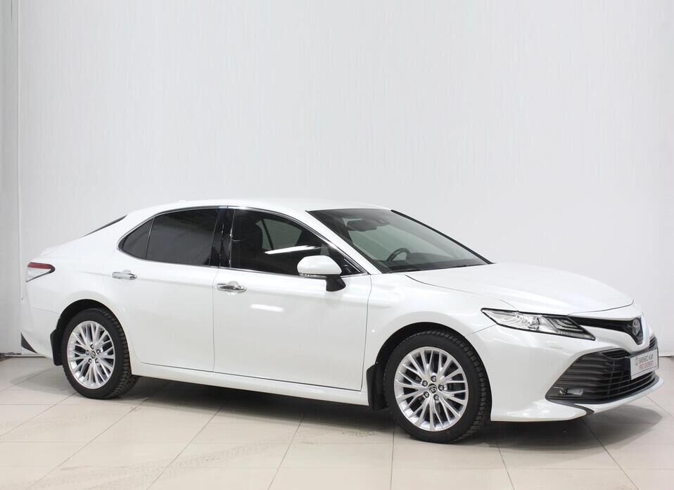 Toyota Camry, VIII (XV70) 2.5 AT (181 л.с.)