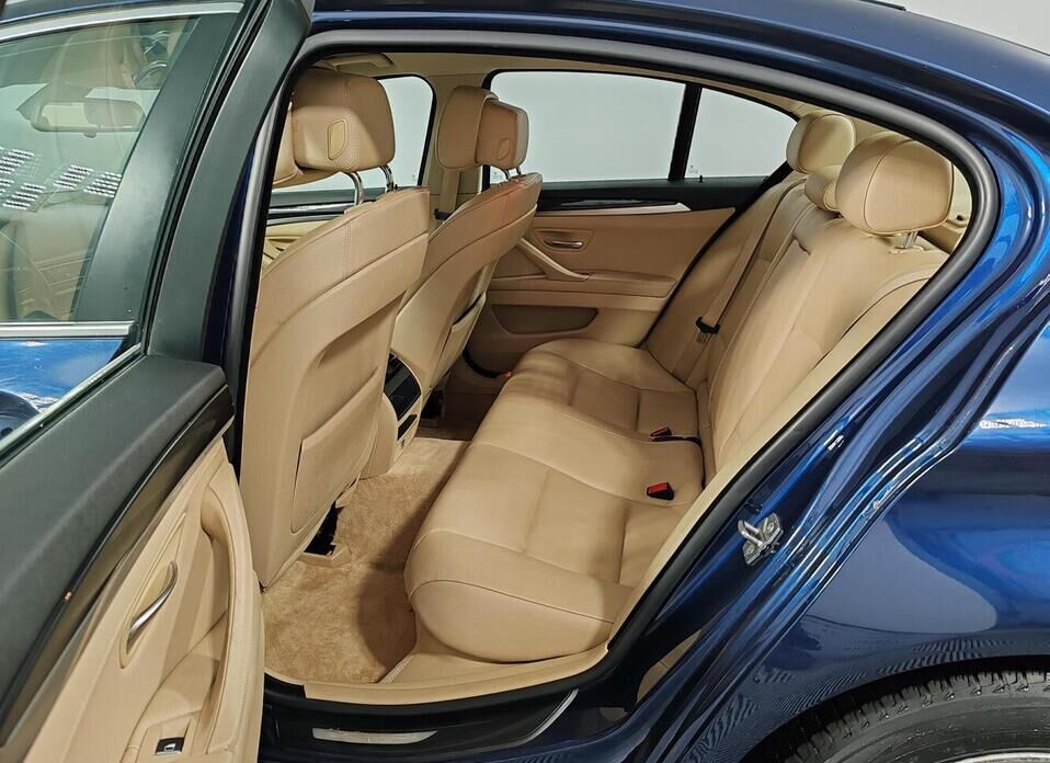 BMW 5 серии, VI (F10/F11/F07) 528i 2.0 AT (245 л.с.)