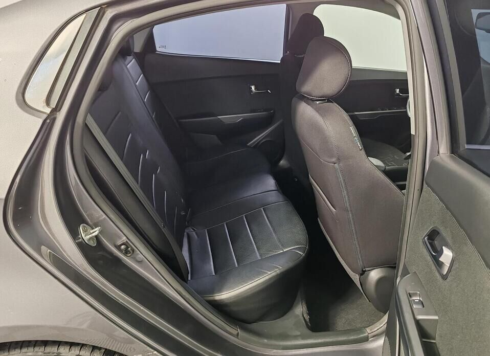 Kia Rio 1.6 AT (123 л.с.)