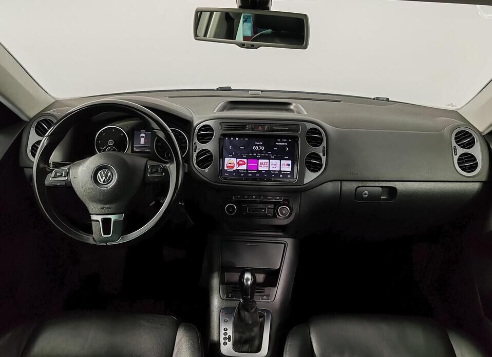 Volkswagen Tiguan 2.0d AT (140 л.с.) 4WD